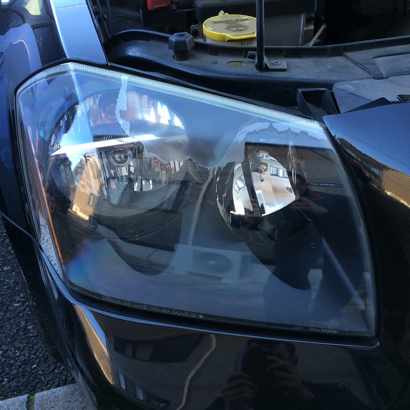 クリアーコートがパリパリと剥がれたヘッドライトを修理 クライスラー ダッジマグナム 千葉県の車内クリーニングなら当店へ トータルリペアイーサン
